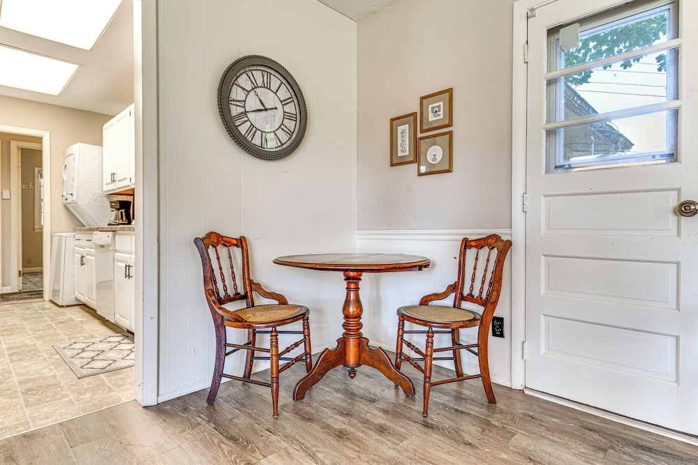 2 Mi to Purdue: Modern Home in West Lafayette