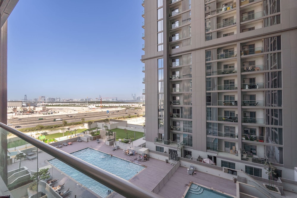 Lavish 1BR Apartment in Sobha Creek Vistas Reserve