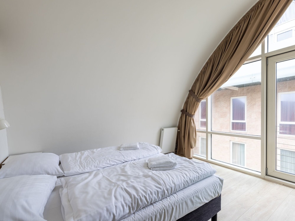 Luxury Apartment Near the Beach