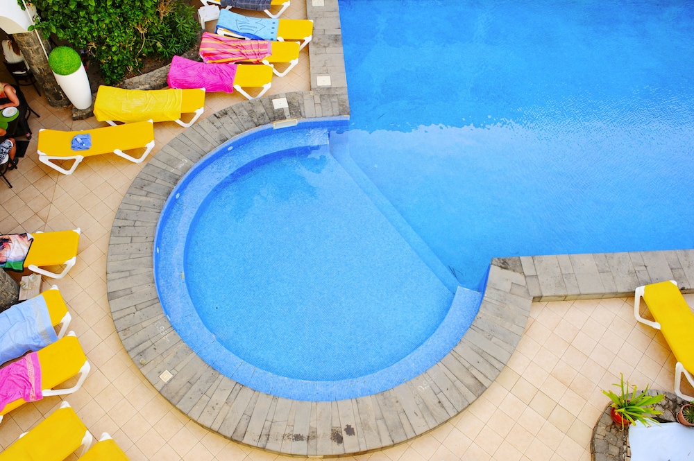 Sal Vacations - Hotel Pontao - Property Image 10
