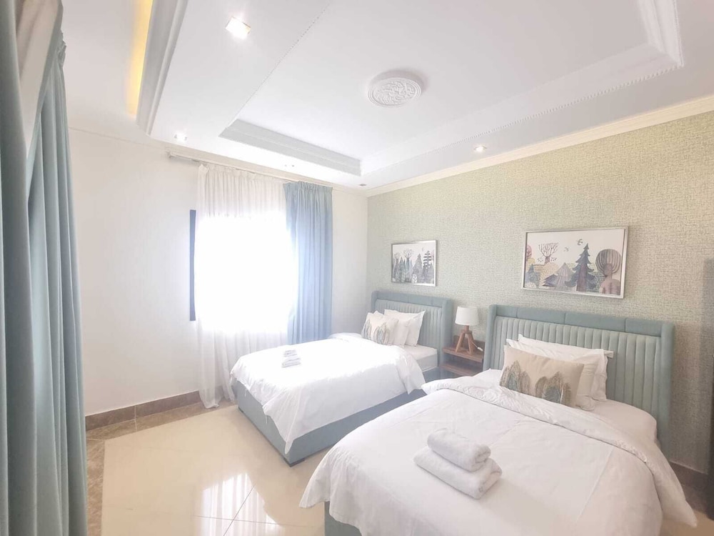 Hometel Khozama Jed