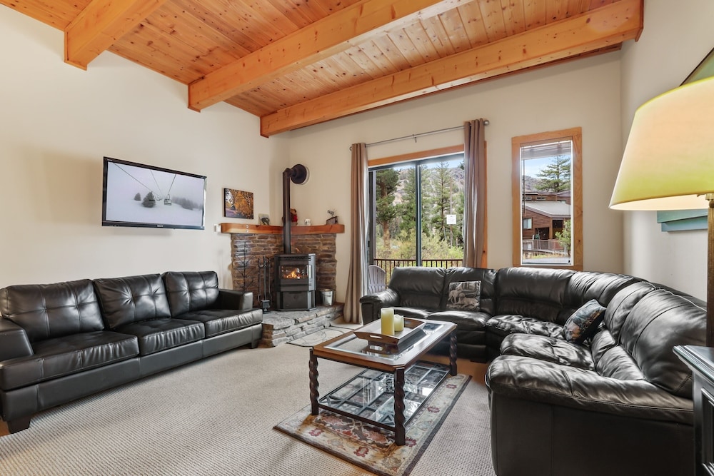 Comfort In The Sierras - Edelweiss 2br - Kirkwood 3 Bedroom Condo