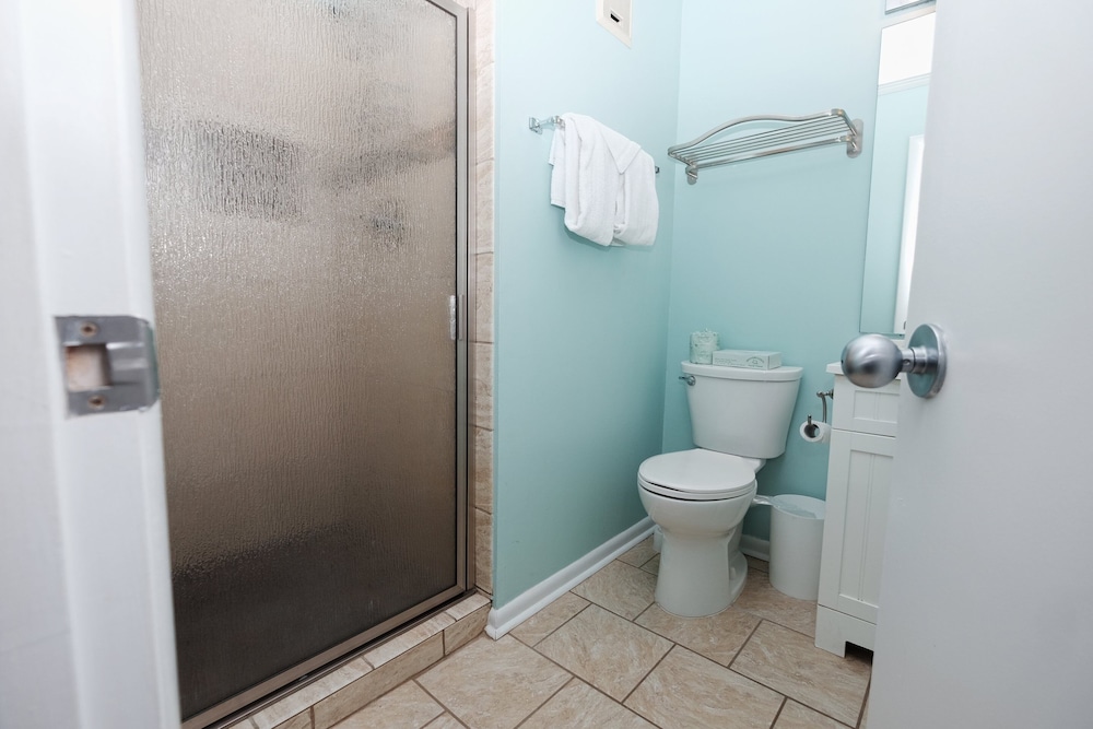 Pelican Landing 125 3 Bedroom Condo
