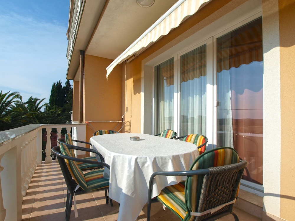 Apartment Anica 770