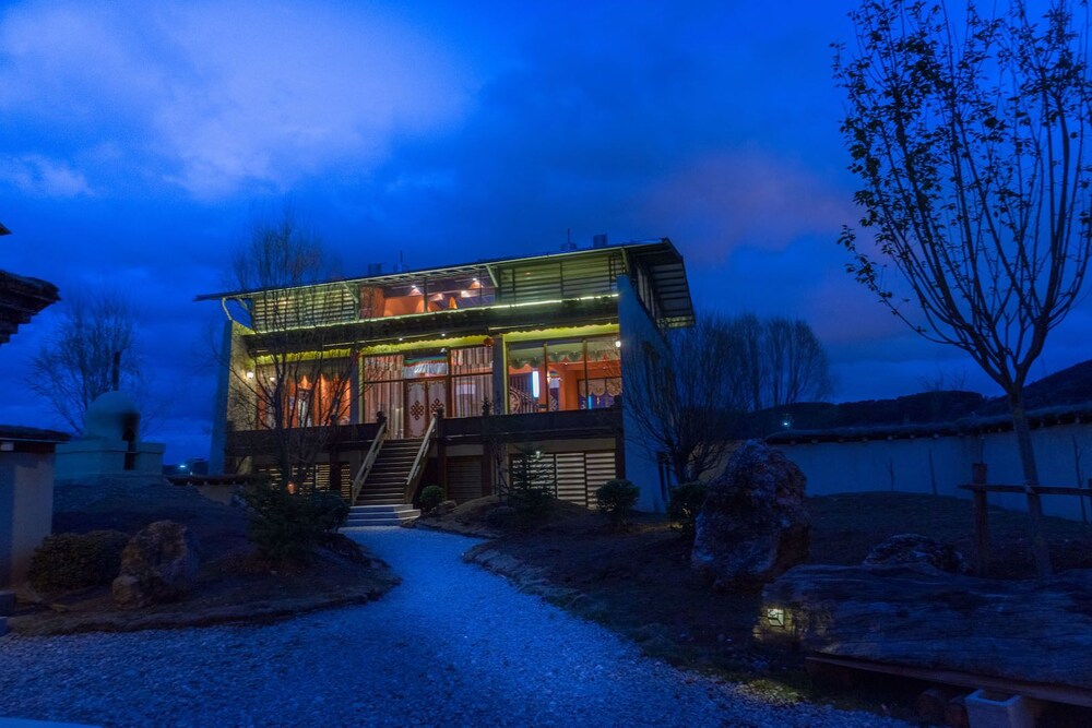 Buddhahood & Lotus Villa