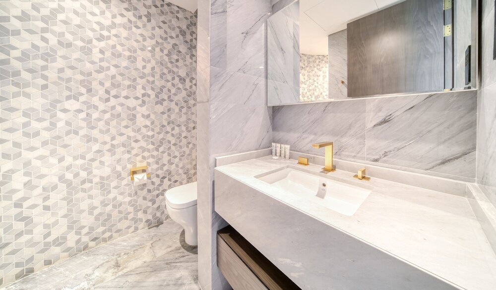 Five Palm Jumeirah Residences -Mint Stay