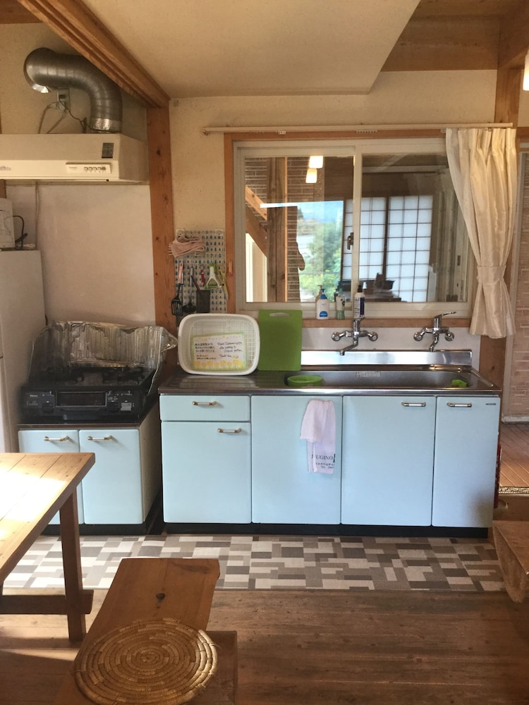 Kumamoto Guesthouse Little Asia - Hostel