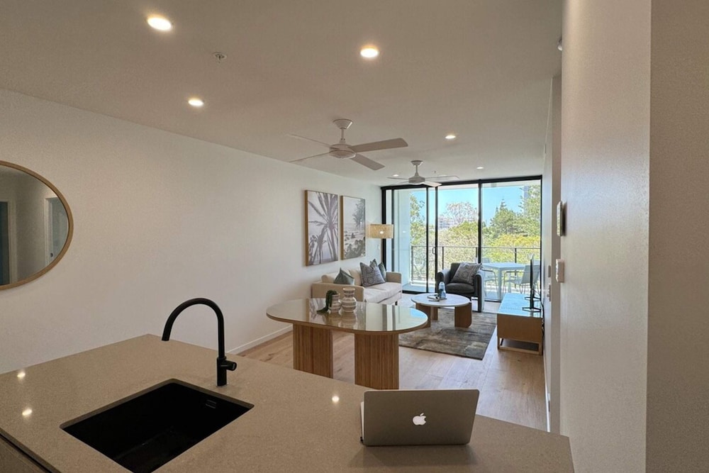 Beautiful 2BR Near the Beach With Pool & Parking!