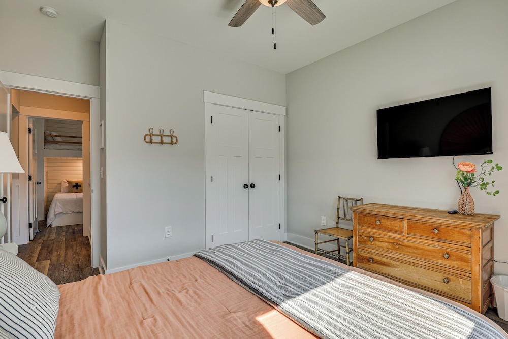 < 1 Mi to Beach: Home w/ Pool in Oak Island!