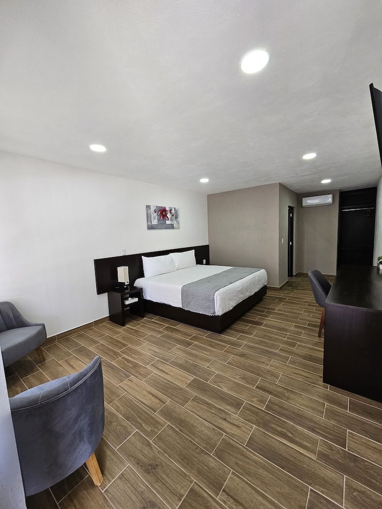 Hotel Ejecutivo Aeropuerto Morelia - Property Image 35