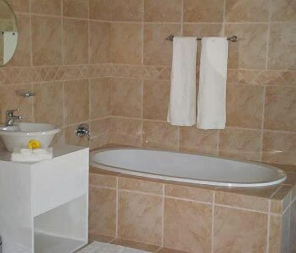 Hoopenburg Guesthouse