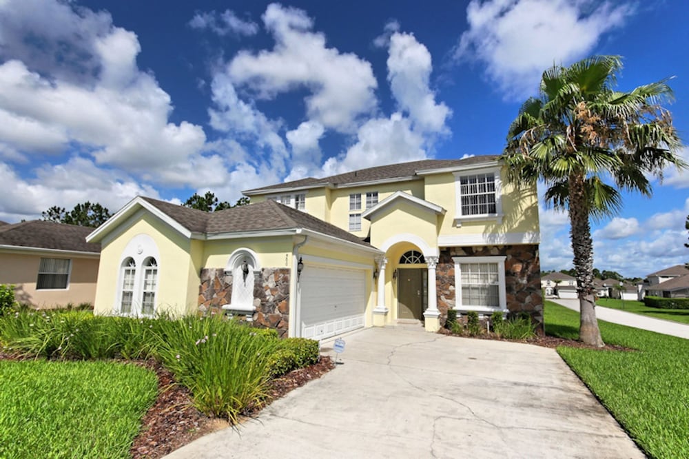 Sunset House by Florida Spirit - Image 1