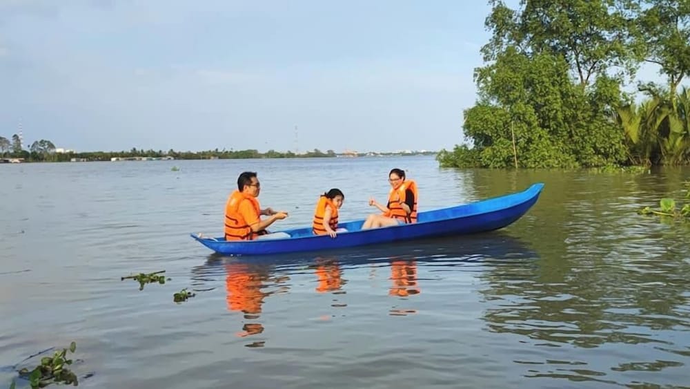 Cồn Phụng Retreats Mekong - Nature Island with Free Boat Shuttle & Fishing