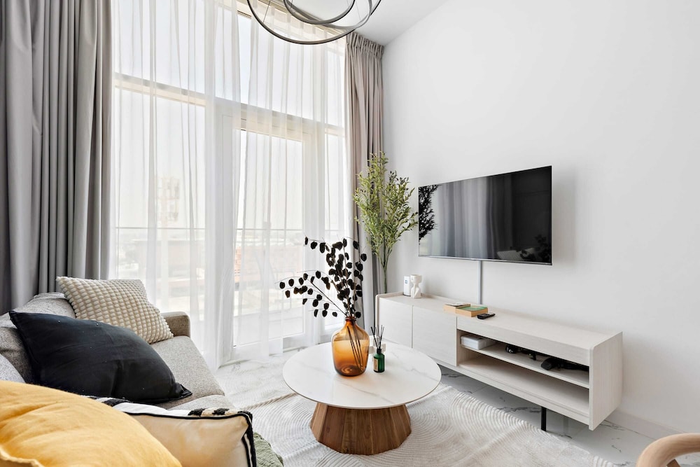 Abu Dhabi Vacations - Silkhaus Oasis Towers - Masdar City - Property Image 34