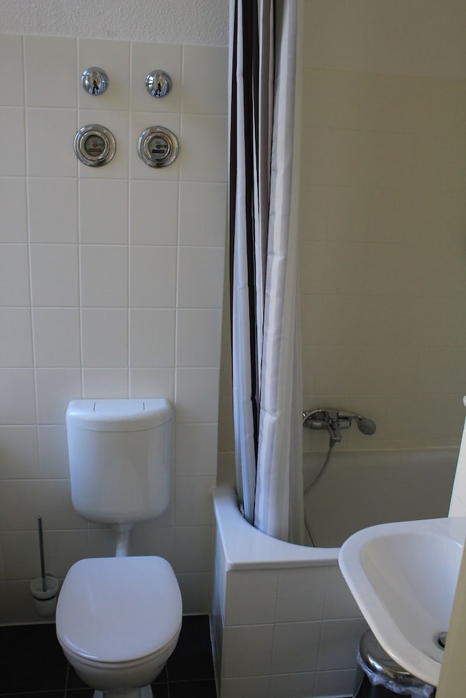 Frankfurt Vacations - FreddApp One - Property Image 3