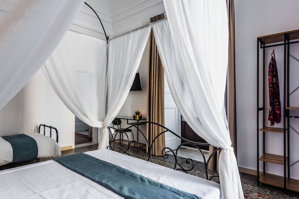 Catania Historical Escape by Wonderful Italy