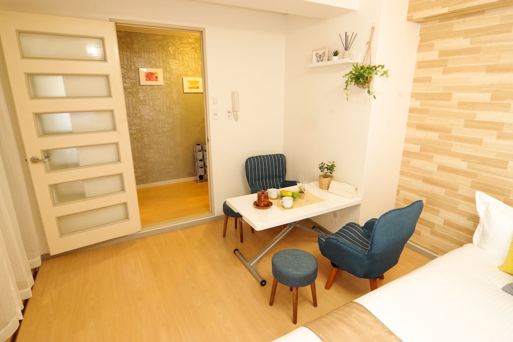 Nipponbashi Art Hotel