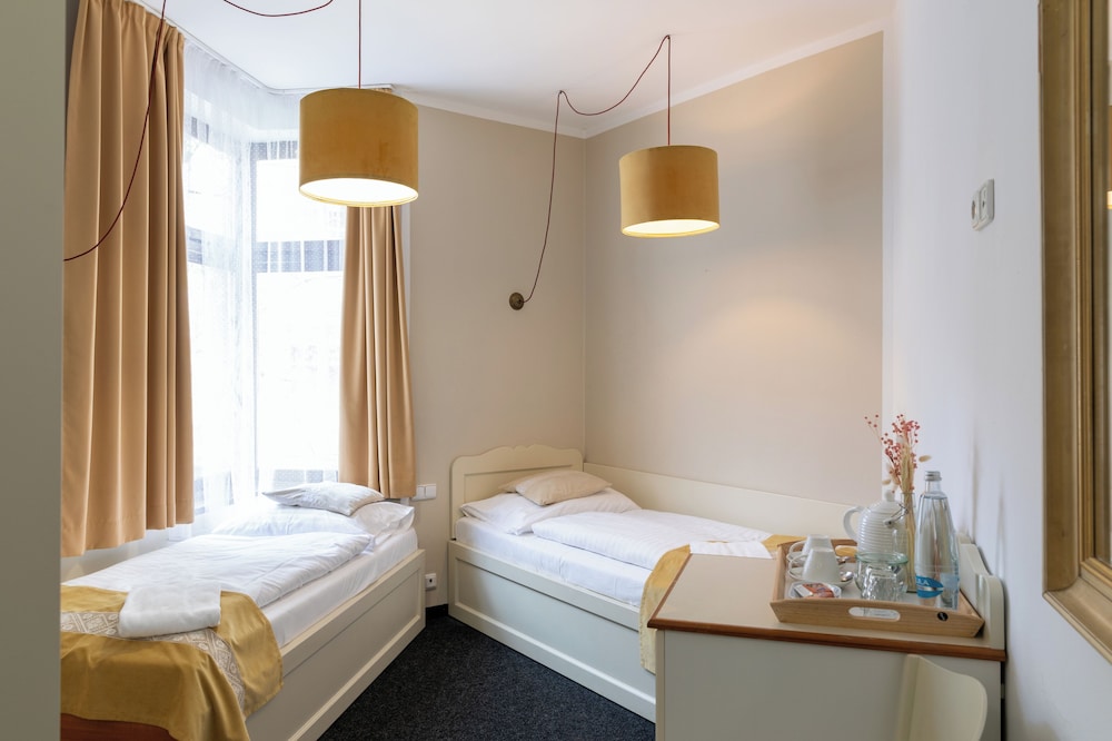 Sir Toby's Midtown - Hostel