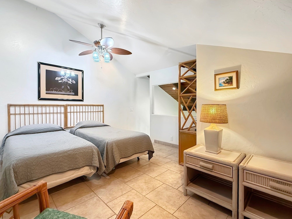Large 3BR + Loft at Kanaloa Pools, Golf Views & Prime Keauhou Location