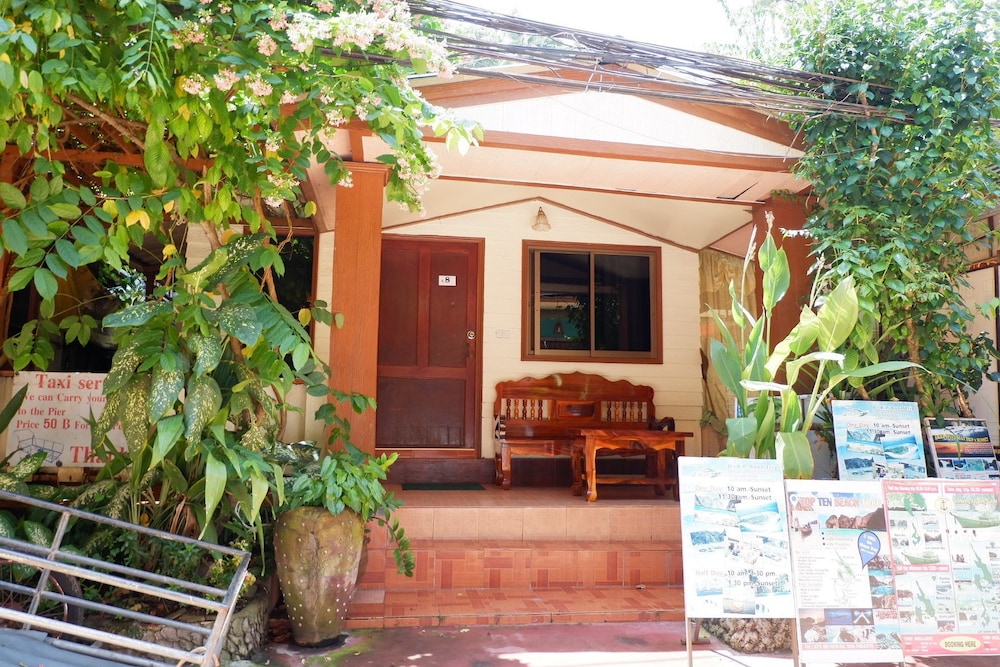 Harmony House - Hostel