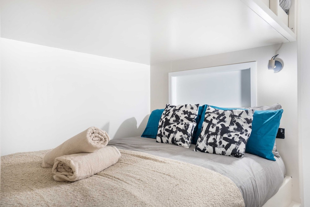 Luxury Apartment - Portobello