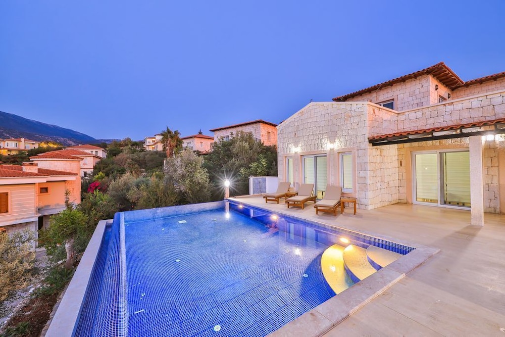 Villa Basil