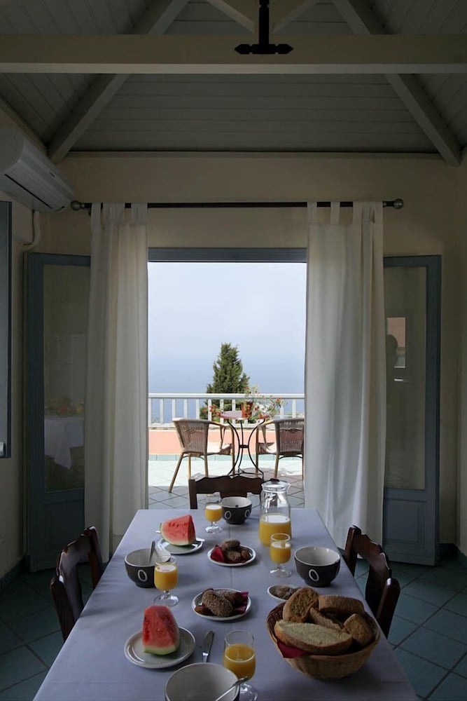 Mira Resort