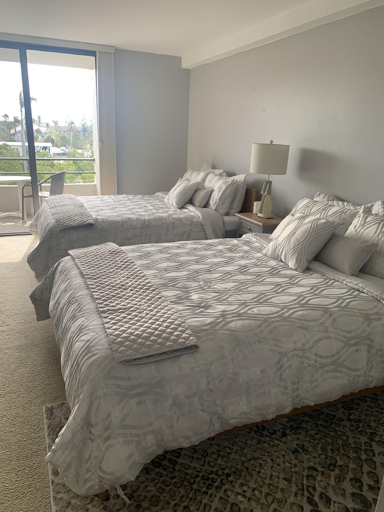 Anchorage Resort 3rd Floor Two Bedroom Condo with Beach Access 2 Condo