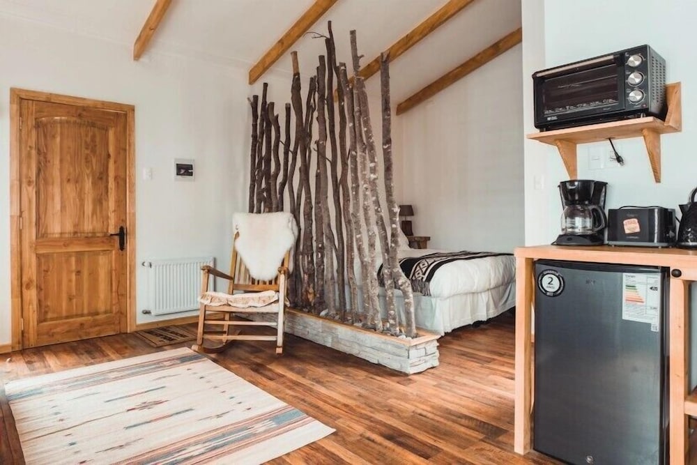 Hostal Lago Cóndor