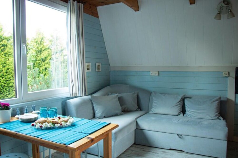 Storey Holiday House, Bobolin view 4