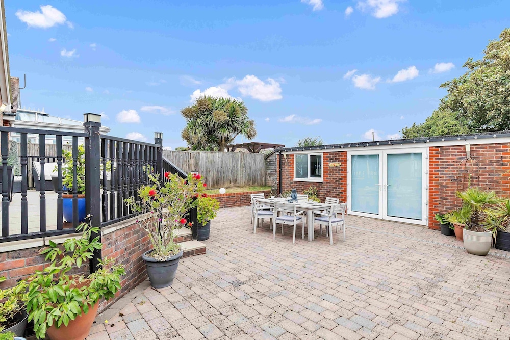 Sea Downs House With Free Parking By My Getaways