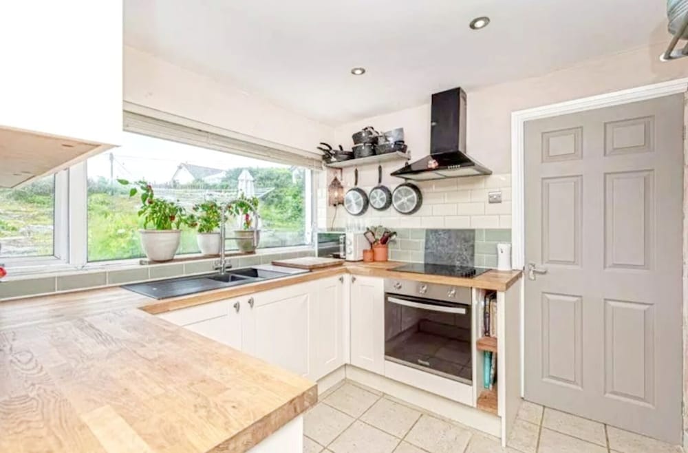 Property 5 Minutes Walk From Trearddur Bay Beach view 5