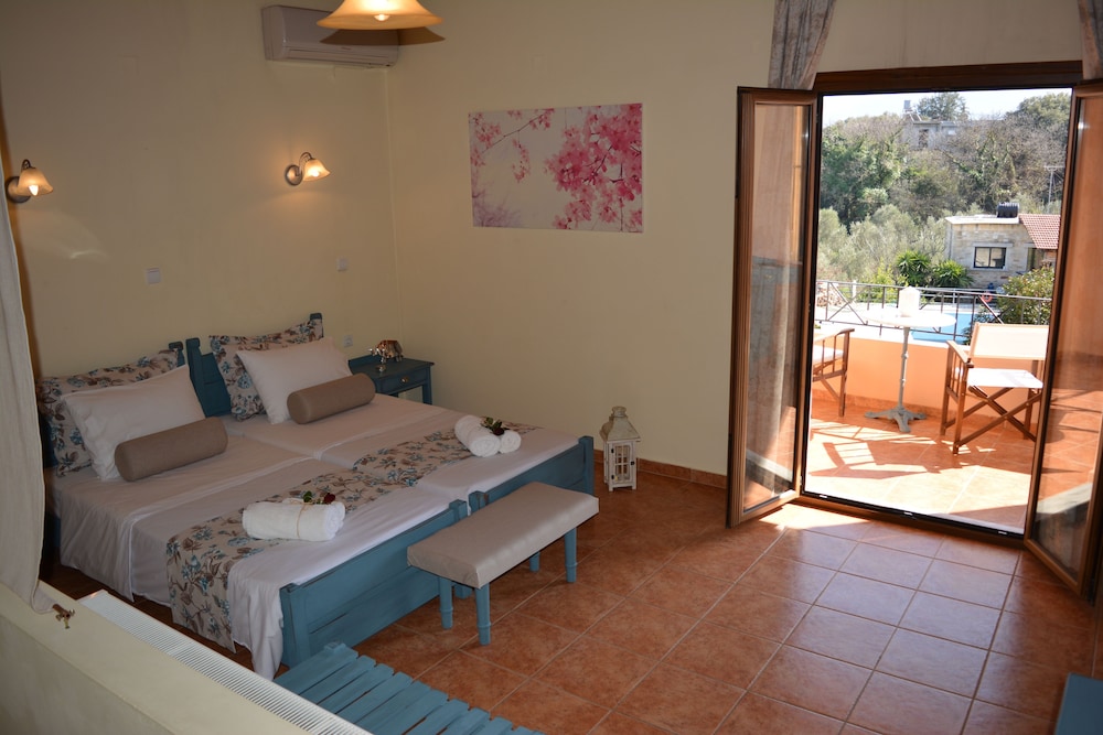 Elianthos Villa