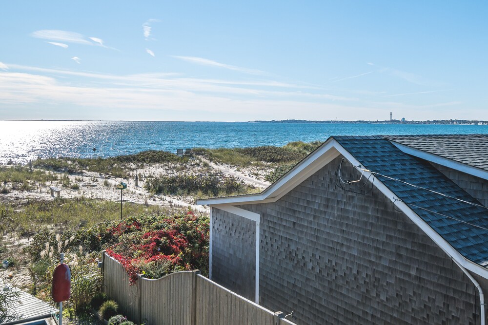 Sandbar Inn - Dog Friendly