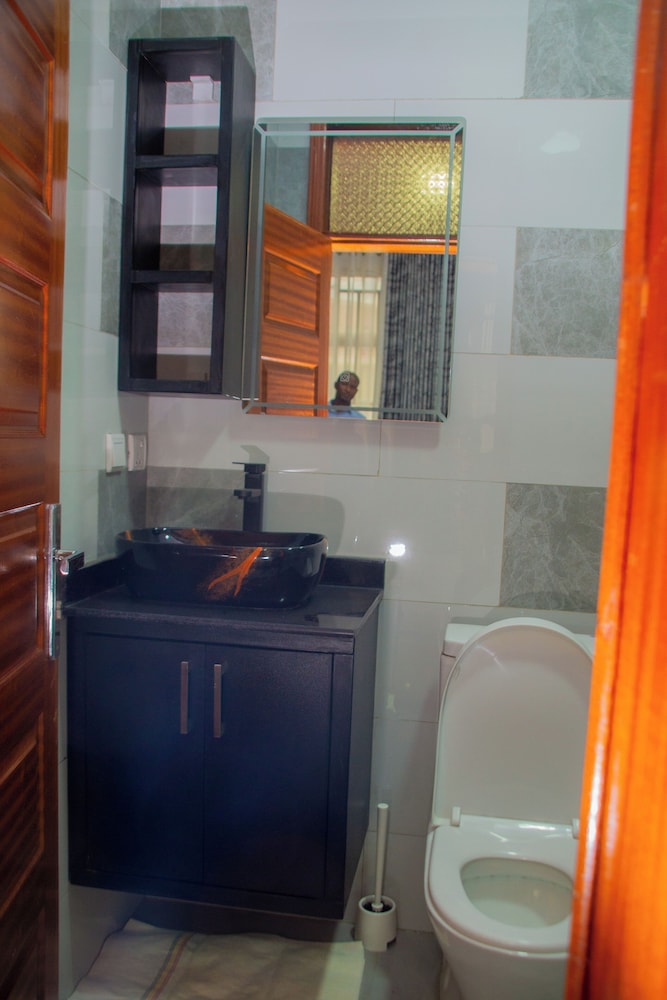 Rond Point Gorilla Boutique & Apartments