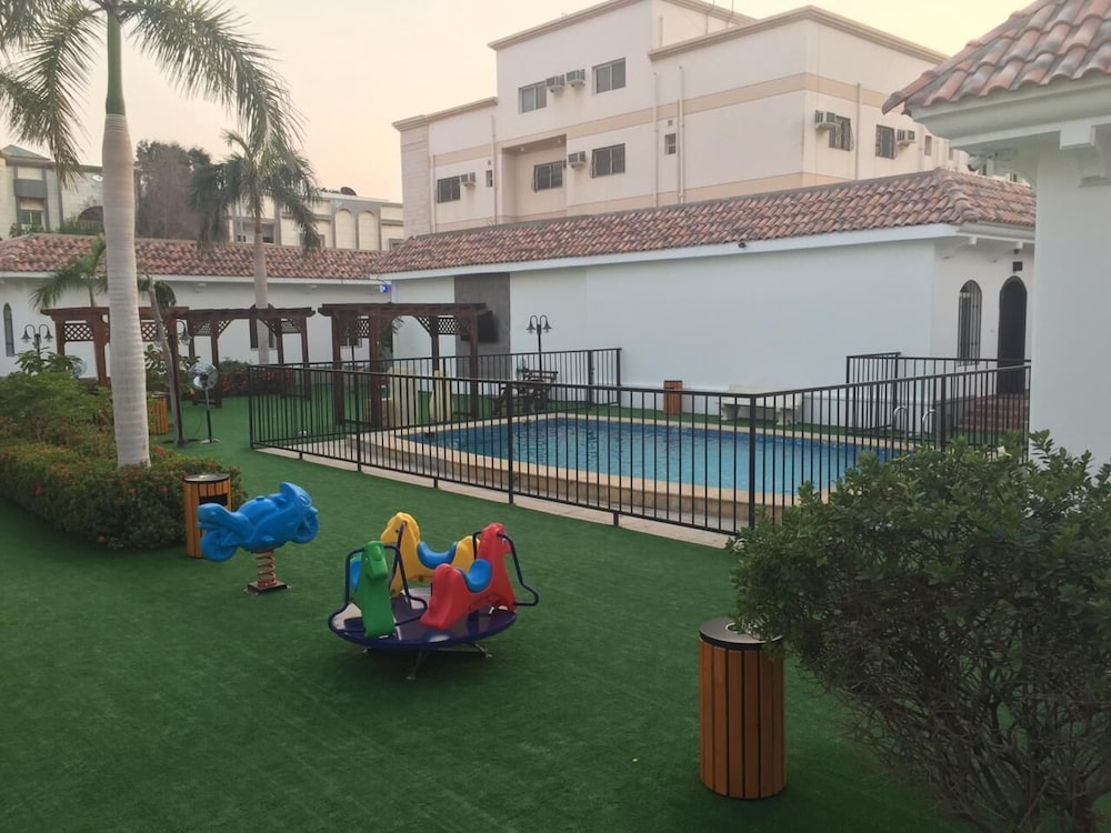 Jeddaha Wakan Villas view 3