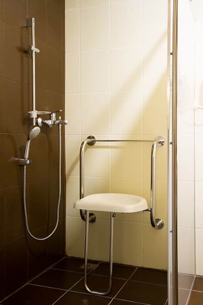 Photo 18