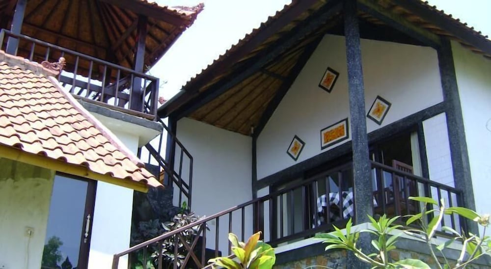 Bukit Indah Home Stay