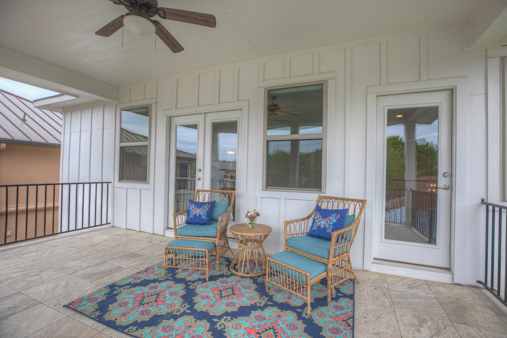 Stunning Luxury Home on Lake Lbj! - Property Image 12