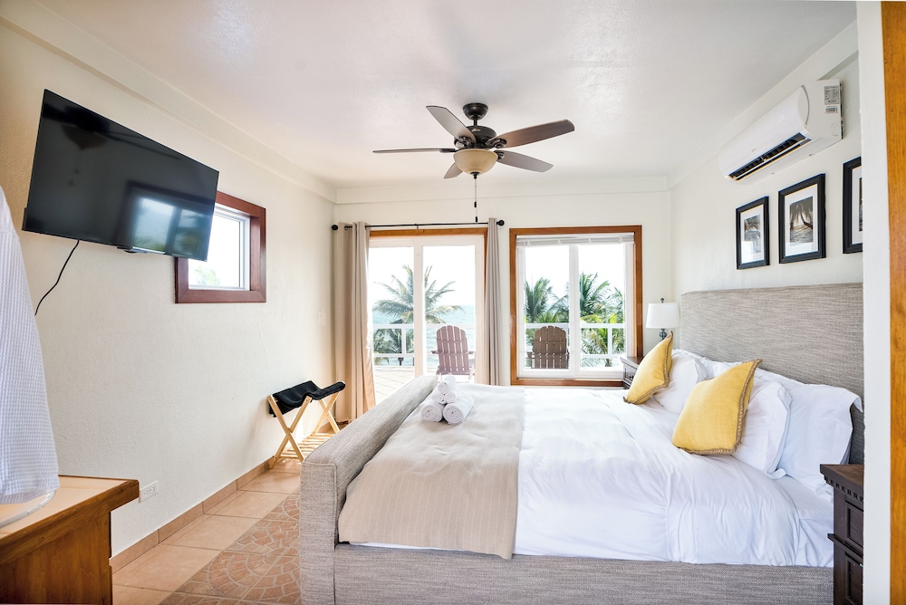 Dolphin Beach Villa