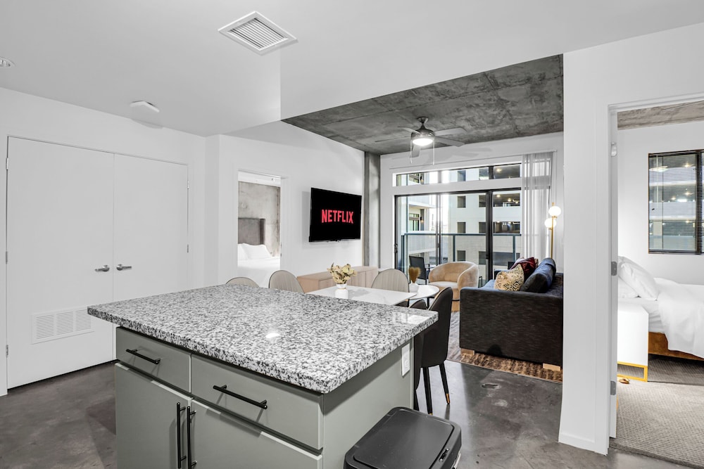 Phoenix Urban Luxury Escape