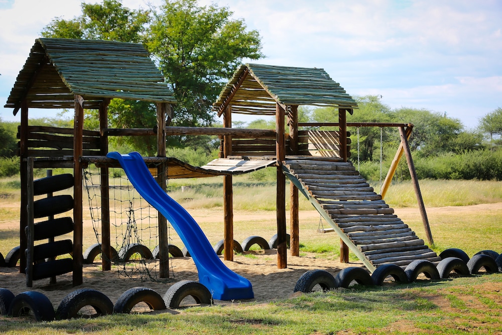 Otjiwa Safari Lodge