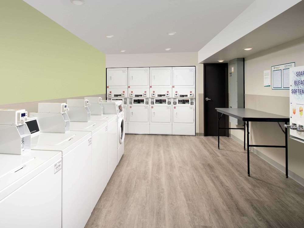 WoodSpring Suites Williston