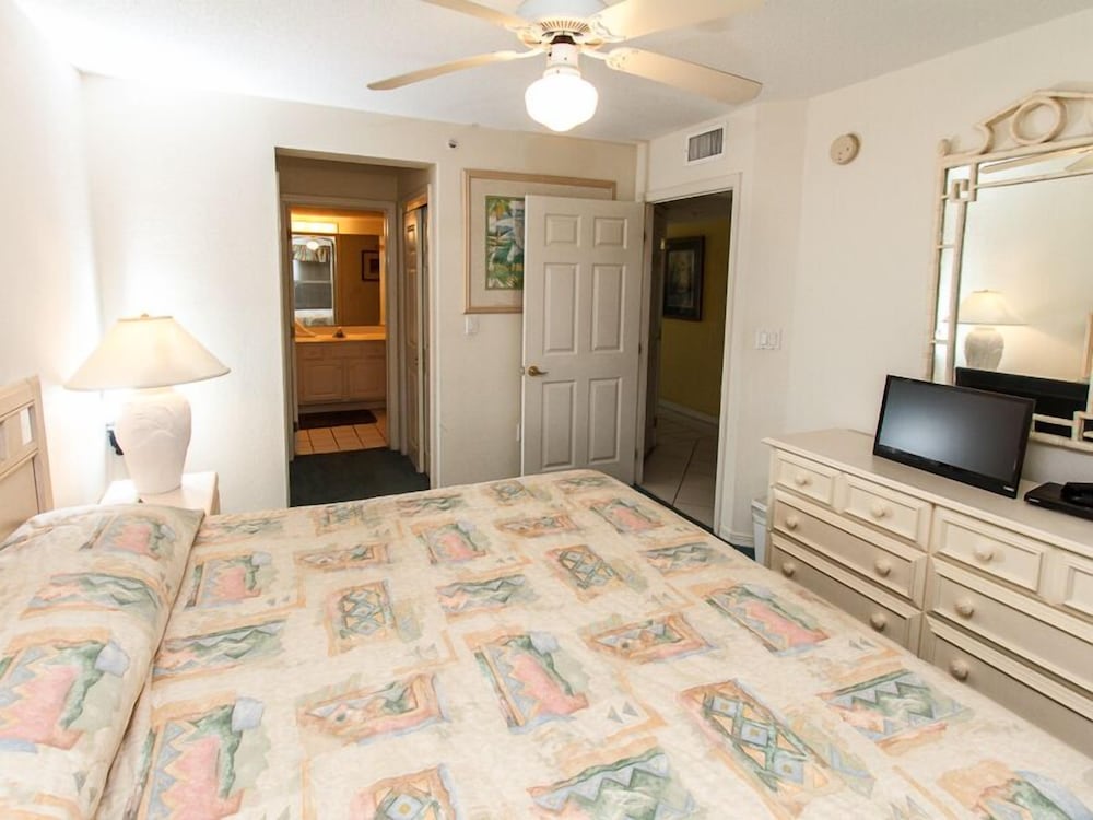 Islander 4007 by Brooks and Shorey Resorts
