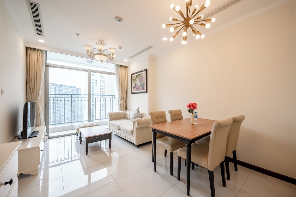 PD Pristine Apartment Landmark Plus