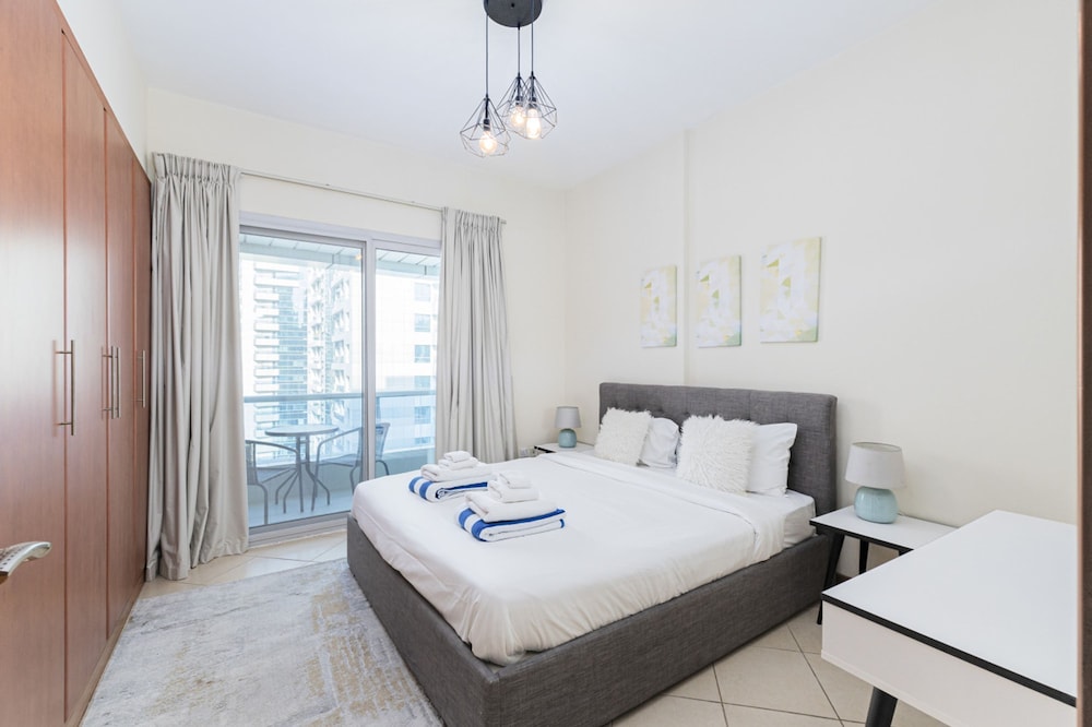Marina Diamond 1 Short Stay