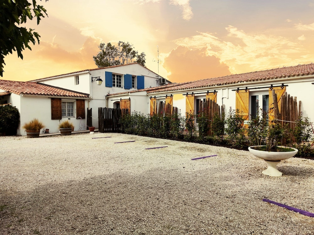 Hotel Le Nid du Pont de Gau - Image 1