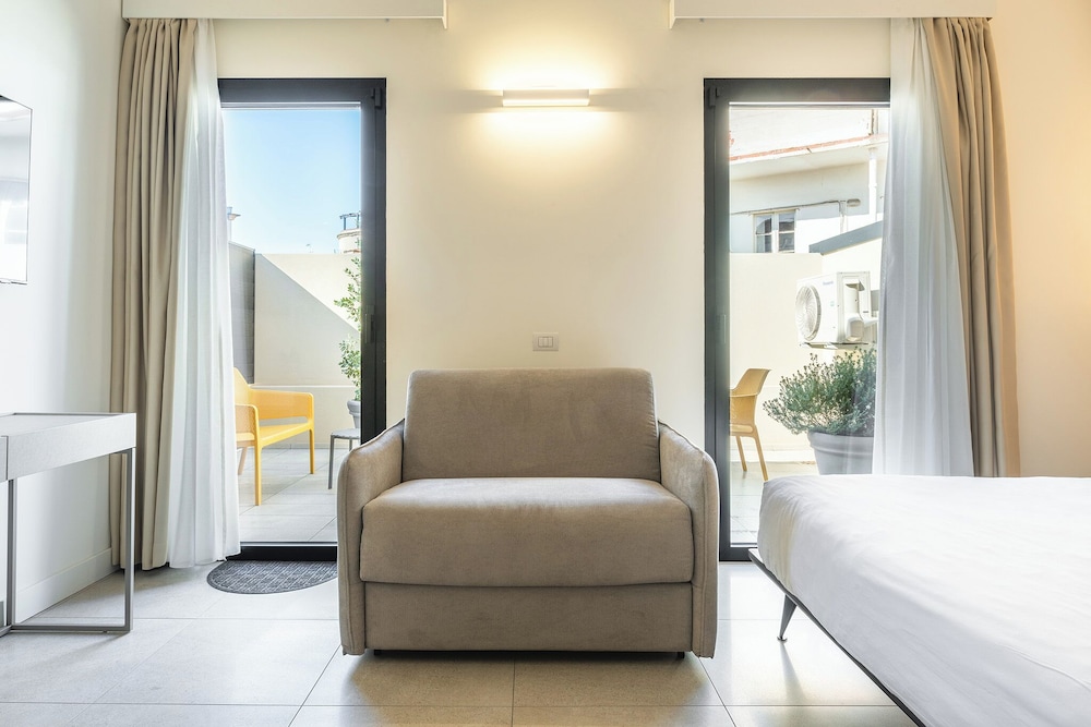 KARALIN SONNINO SUITES