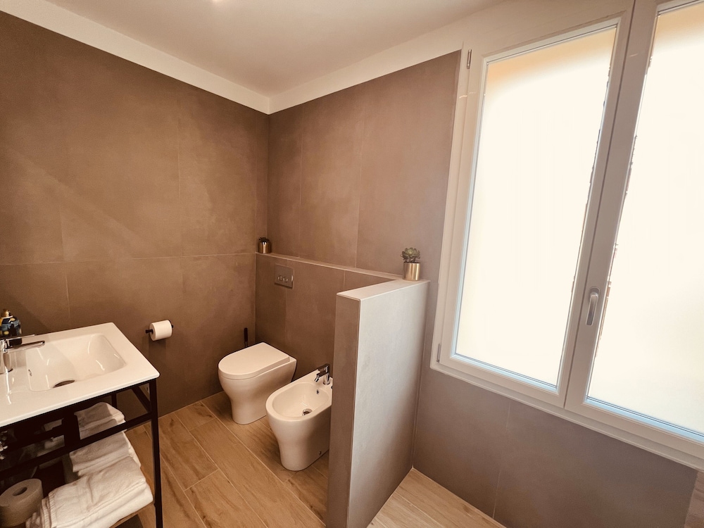 5 Terre hub suite