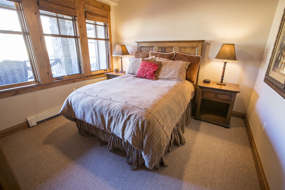 WestWall Lodge - Property Image 22